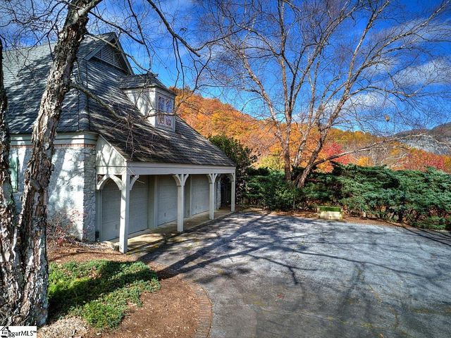 21 Eagle Rock Road, Landrum, SC 29356