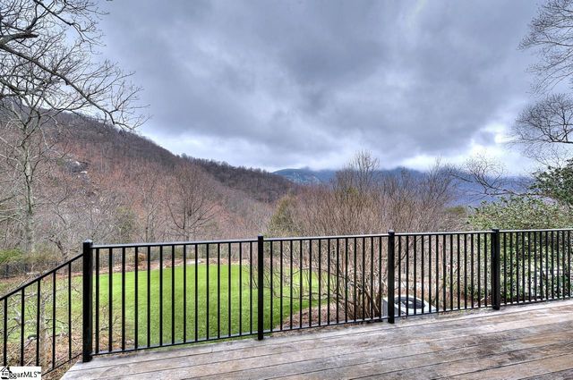 21 Eagle Rock Road, Landrum, SC 29356