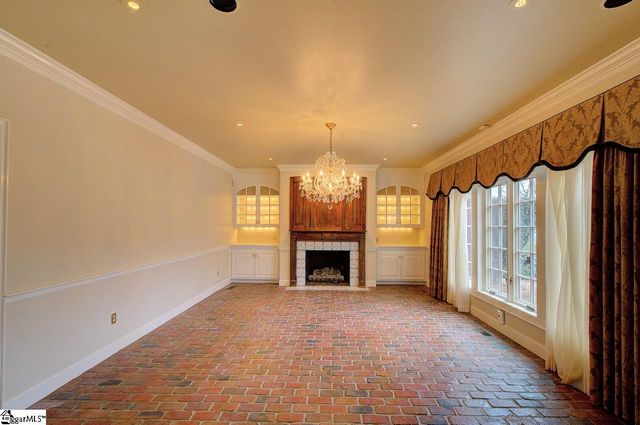 21 Eagle Rock Road, Landrum, SC 29356