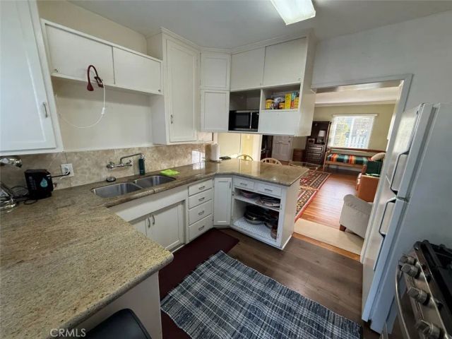 17415 Burbank Drive, Encino, CA 91316