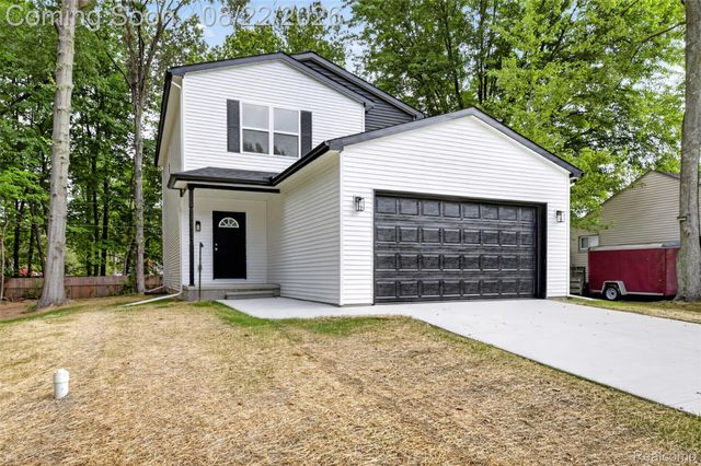 33724 Barrington Street, Westland, MI 48186