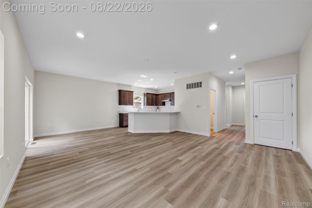33724 Barrington Street, Westland, MI 48186