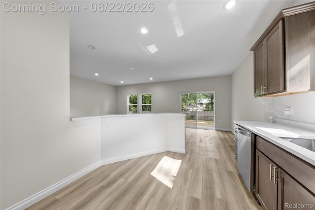 33724 Barrington Street, Westland, MI 48186
