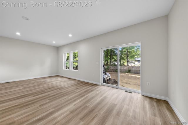 33724 Barrington Street, Westland, MI 48186