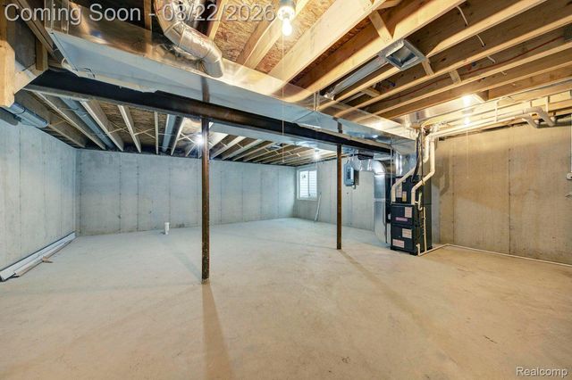 33724 Barrington Street, Westland, MI 48186