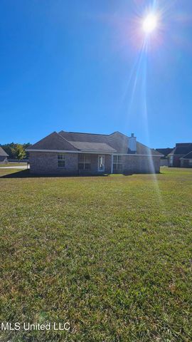 3111 Village Circle, Ocean Springs, MS 39564