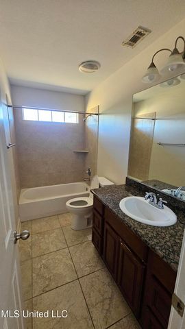 3111 Village Circle, Ocean Springs, MS 39564