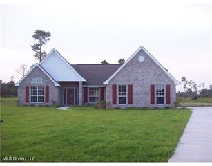 3111 Village Circle, Ocean Springs, MS 39564