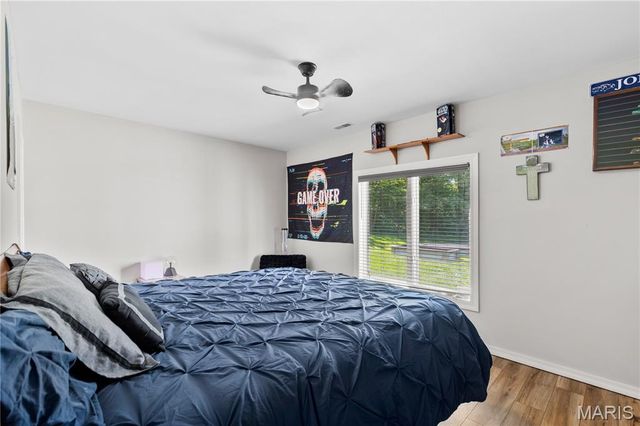 52 Moorings Drive, Lake St Louis, MO 63367