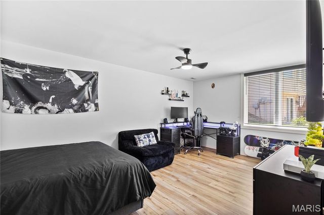 52 Moorings Drive, Lake St Louis, MO 63367