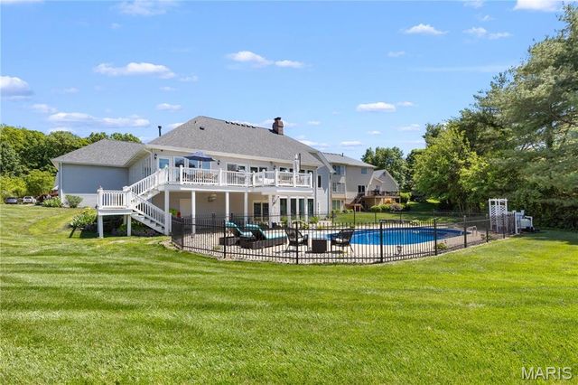 52 Moorings Drive, Lake St Louis, MO 63367