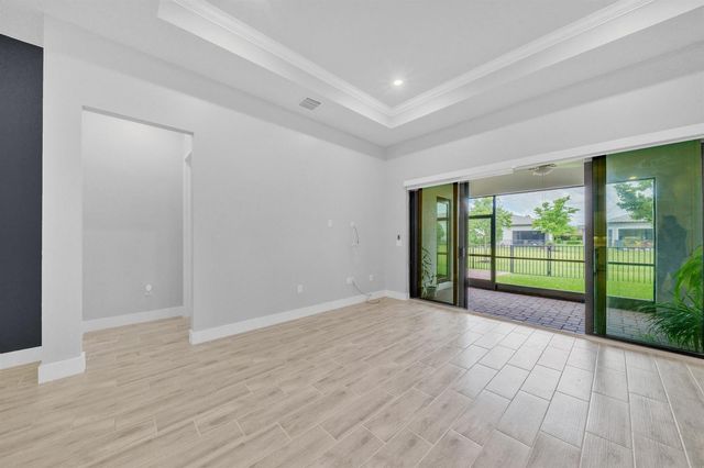 7524 N Blue Spring Drive, Parkland, FL 33067