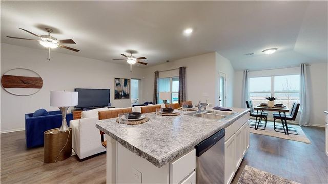 8033 SE 6th Terrace, Blue Springs, MO 64014