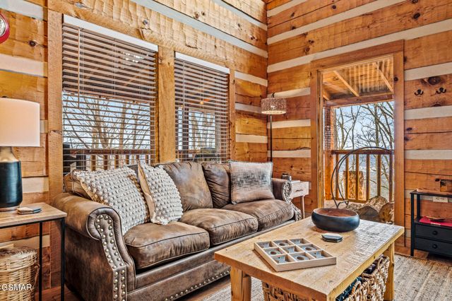 3479 Twin City Way, Pigeon Forge, TN 37863