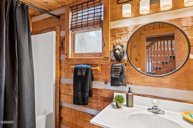 3479 Twin City Way, Pigeon Forge, TN 37863