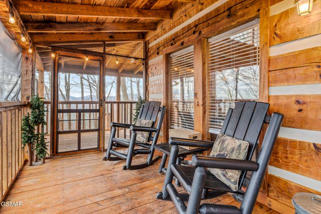 3479 Twin City Way, Pigeon Forge, TN 37863