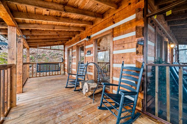 3479 Twin City Way, Pigeon Forge, TN 37863