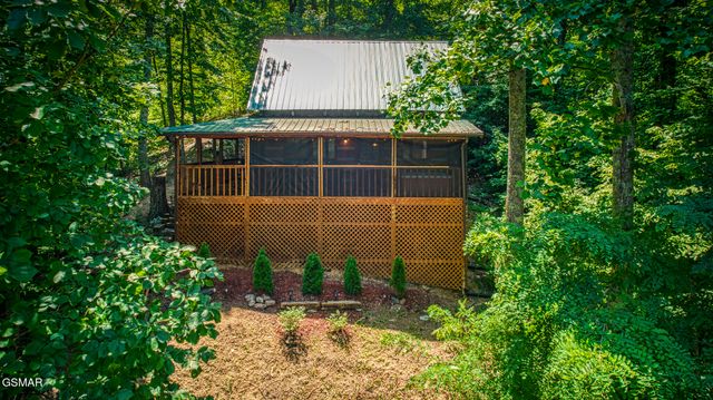 3479 Twin City Way, Pigeon Forge, TN 37863