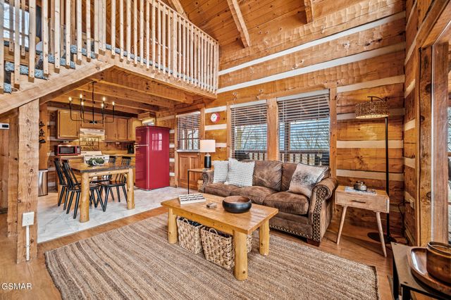 3479 Twin City Way, Pigeon Forge, TN 37863