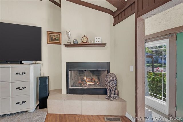 1527 E 50th Street, Tulsa, OK 74105