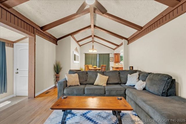 1527 E 50th Street, Tulsa, OK 74105