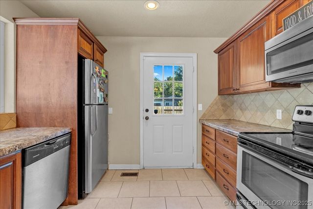 1527 E 50th Street, Tulsa, OK 74105