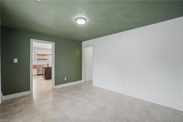 956 Calypso LN, Virginia Beach, VA 23451