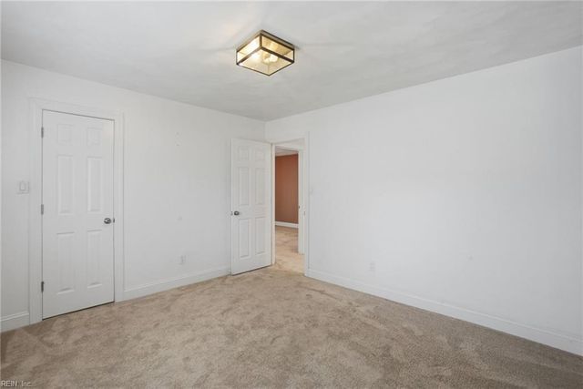 956 Calypso LN, Virginia Beach, VA 23451