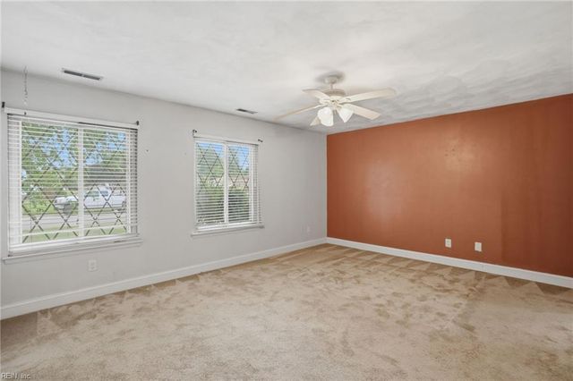 956 Calypso LN, Virginia Beach, VA 23451