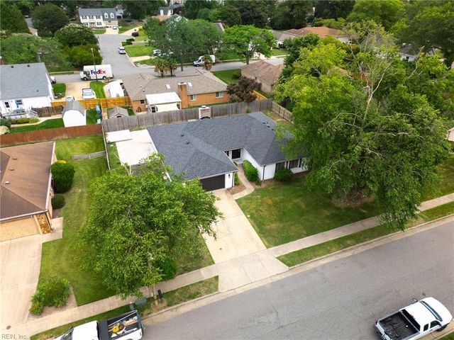 956 Calypso LN, Virginia Beach, VA 23451
