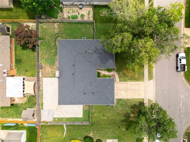 956 Calypso LN, Virginia Beach, VA 23451