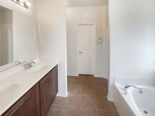 2003 Wagon Trail, Heartland, TX 75126