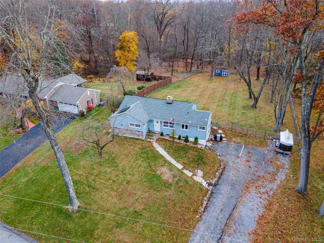 77 Colburn Drive, Poughkeepsie, NY 12603