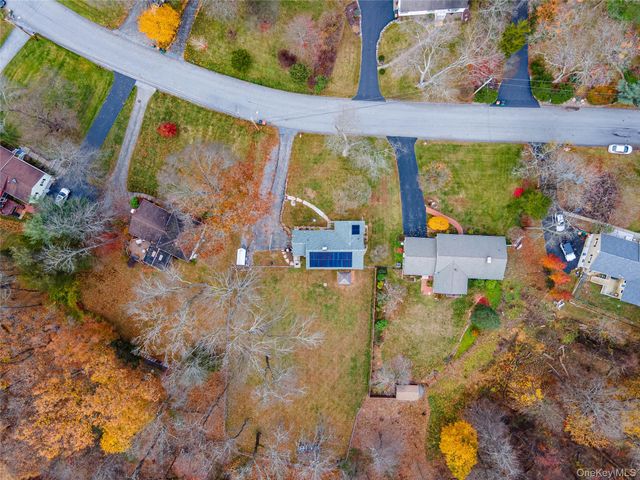 77 Colburn Drive, Poughkeepsie, NY 12603