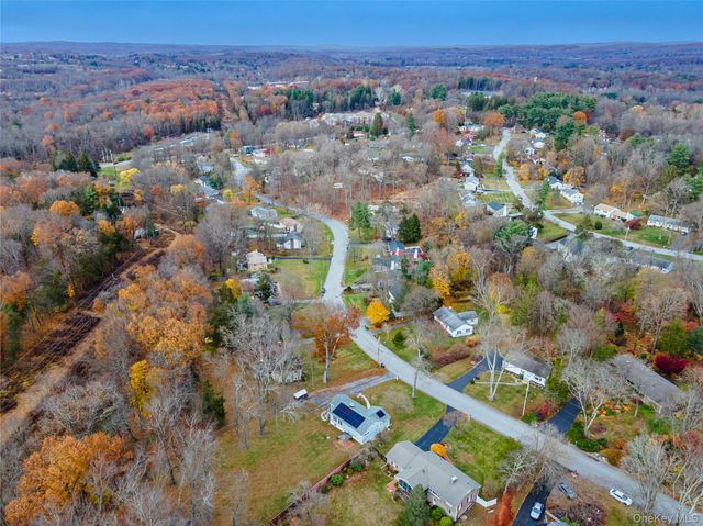 77 Colburn Drive, Poughkeepsie, NY 12603