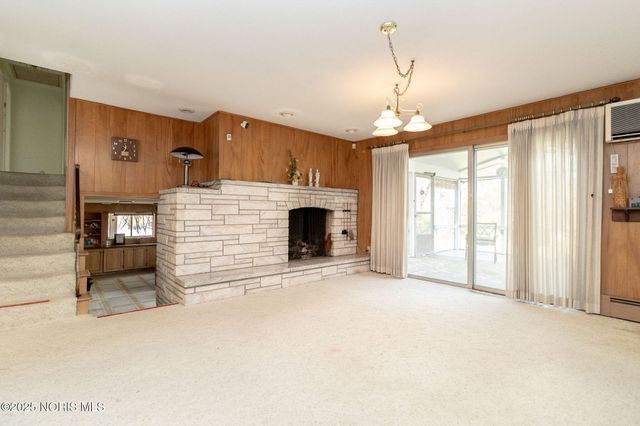 7030 Hickory Ridge Road, Sylvania, OH 43560