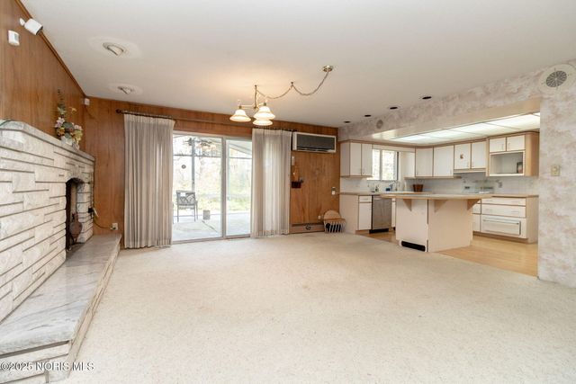 7030 Hickory Ridge Road, Sylvania, OH 43560