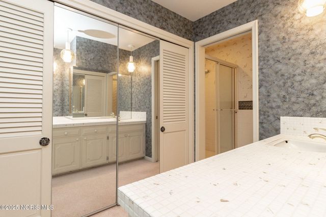 7030 Hickory Ridge Road, Sylvania, OH 43560