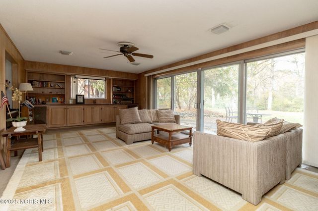 7030 Hickory Ridge Road, Sylvania, OH 43560