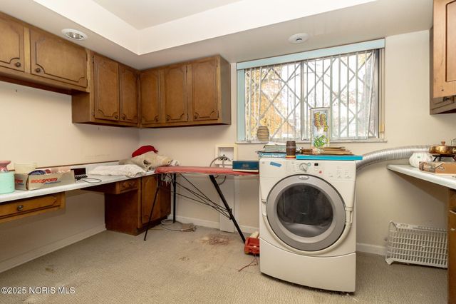 7030 Hickory Ridge Road, Sylvania, OH 43560