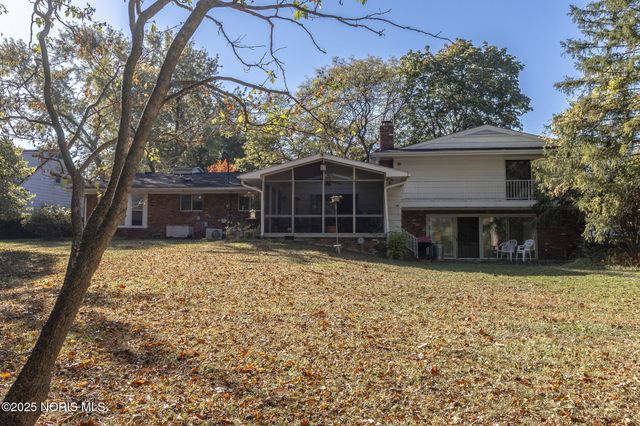 7030 Hickory Ridge Road, Sylvania, OH 43560