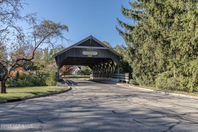 7030 Hickory Ridge Road, Sylvania, OH 43560