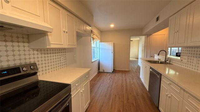 13329 Southview Lane, Dallas, TX 75240