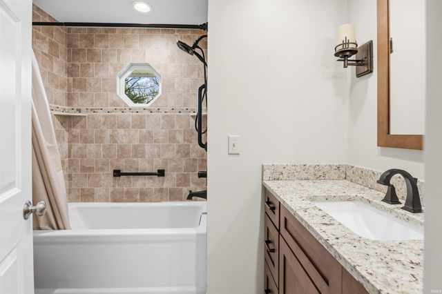 105 Drury Lane, West Lafayette, IN 47906