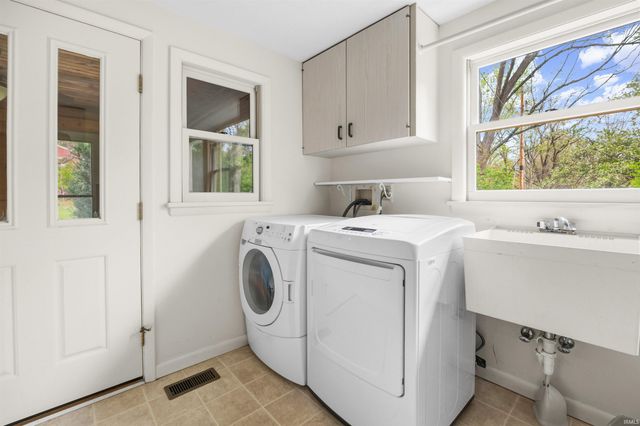 105 Drury Lane, West Lafayette, IN 47906