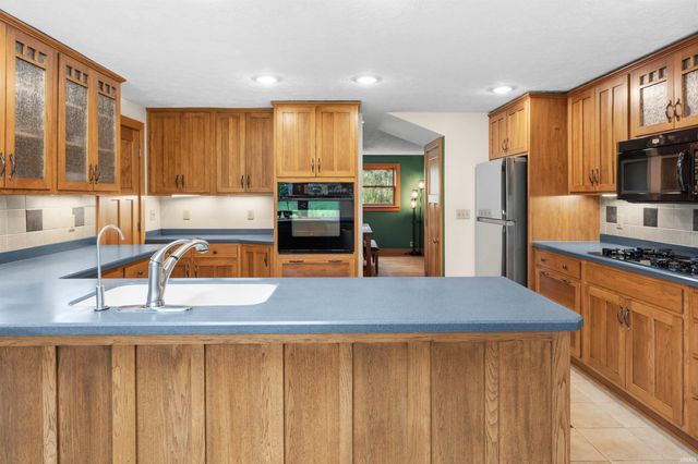 105 Drury Lane, West Lafayette, IN 47906