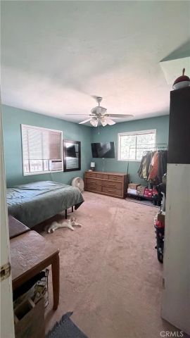 635 Acacia Dr, Crestline, CA 92325