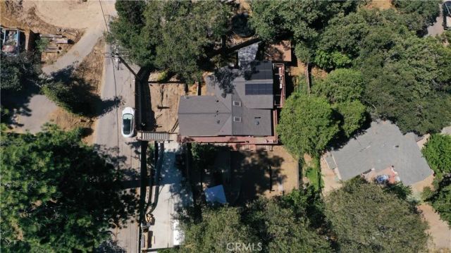 635 Acacia Dr, Crestline, CA 92325