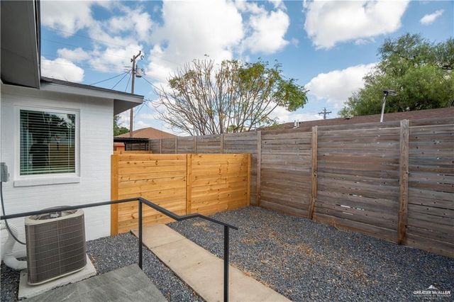 802 Redwood Avenue 2, Mcallen, TX 78501