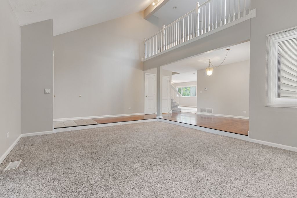 5224 Arlington Circle, Hanover Park, IL 60133 — photo 4